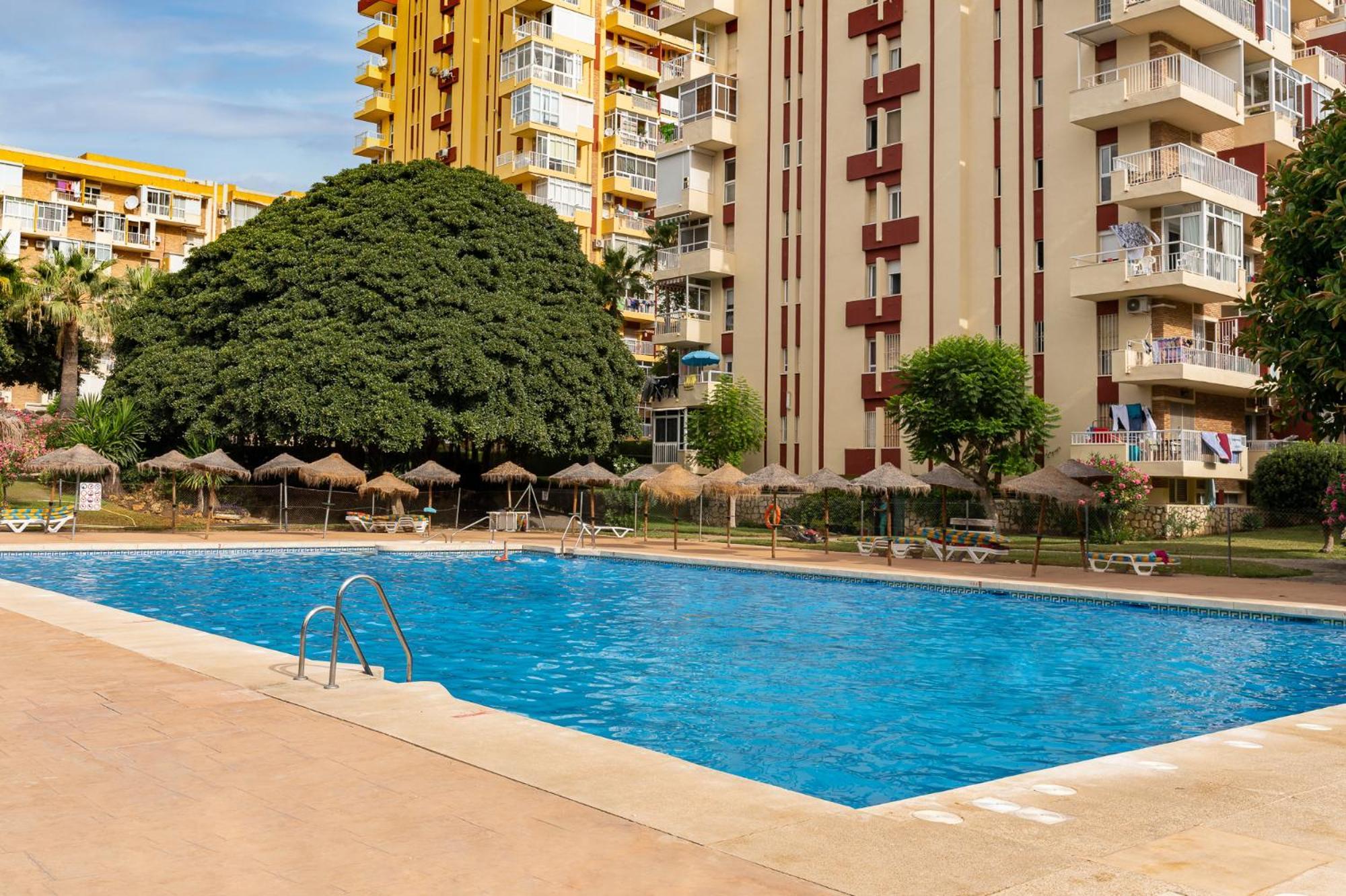 Blonzu Angola Apartment เบนัลมาเดนา ภายนอก รูปภาพ